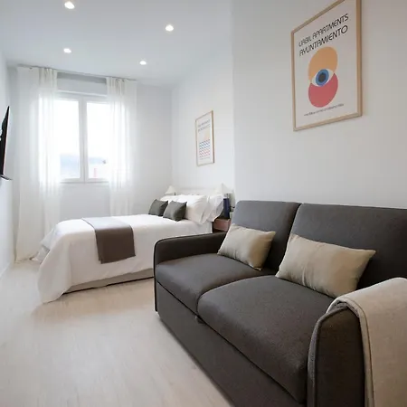 Urbil Ayuntamiento Apartmán *